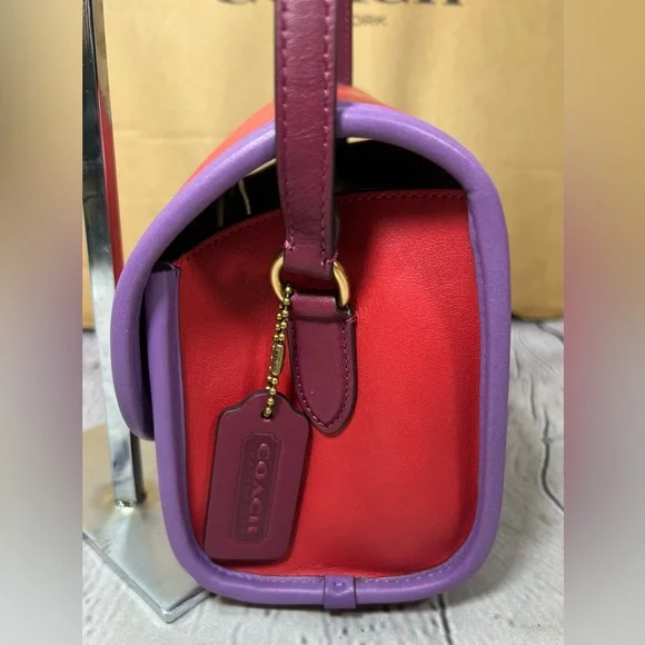 COACH Originals Turn-lock Lunchbox Bag PURPLE RED RASPBERRY Leather EXC COND! - Picture 3 of 15
